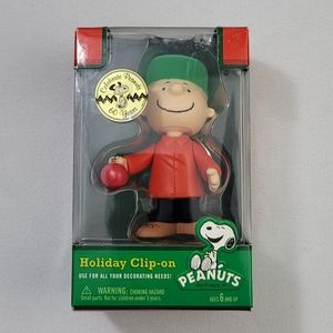 Peanuts Charlie Brown Holiday Clip-On